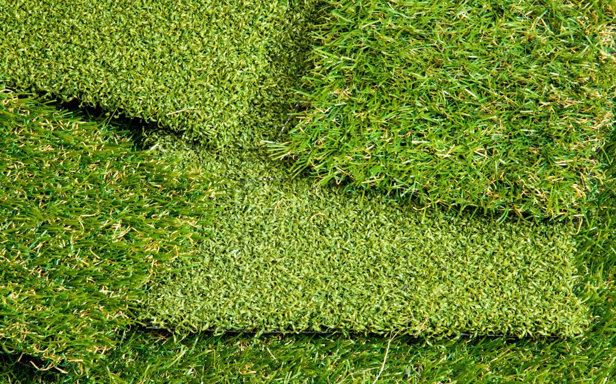 Pet-safe artificial grass with drainage in Canton, OH